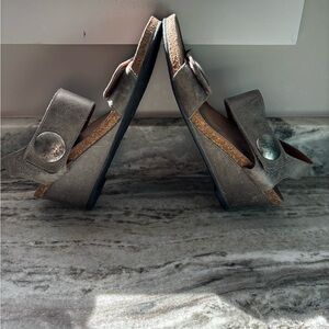 Taos Carousel 3 Women’s Metallic Gray Size 40 (9, 9.5)